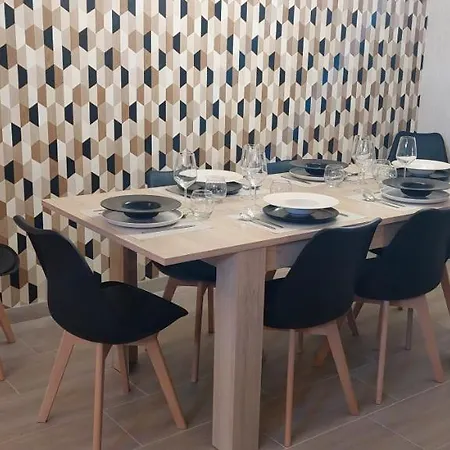 Maison Au Coeur Du Vignoble Champenois Hotel 3*